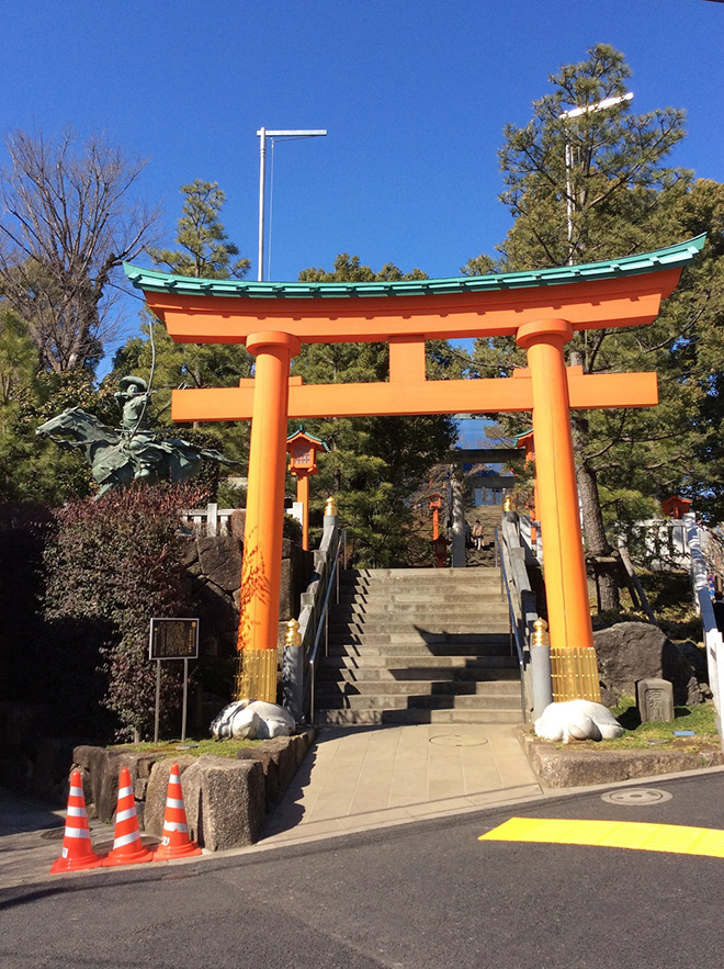 戸山公園で流鏑馬神事を行うことから、新宿区の無形民俗文化財として知られる穴八幡宮。Ｉさんもご家族でよく訪れているそう。