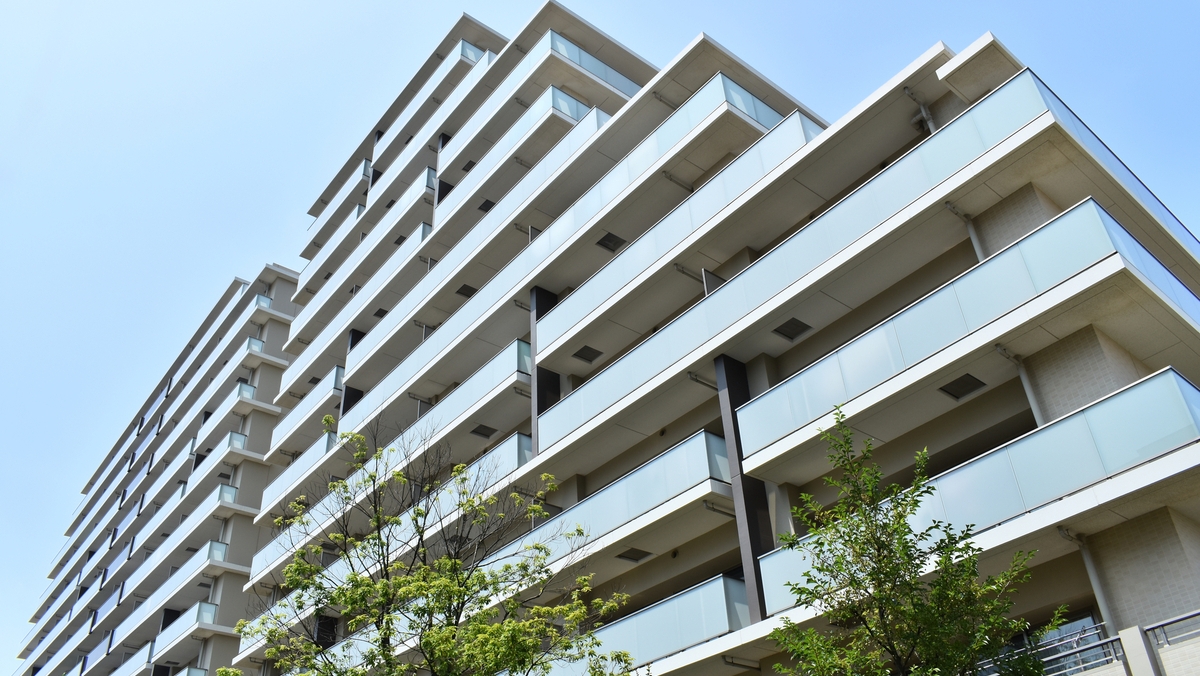近畿圏の新築分譲マンション価格は上昇傾向。今の収入で購入できる？